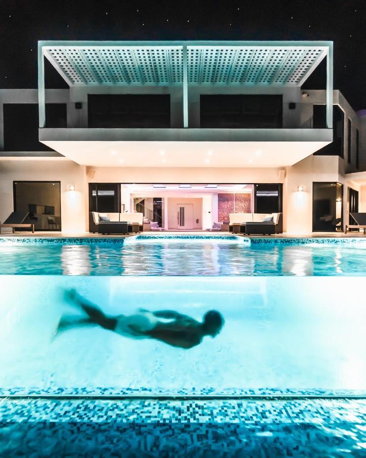 Triton Luxury Villa Providenciales Extérieur photo